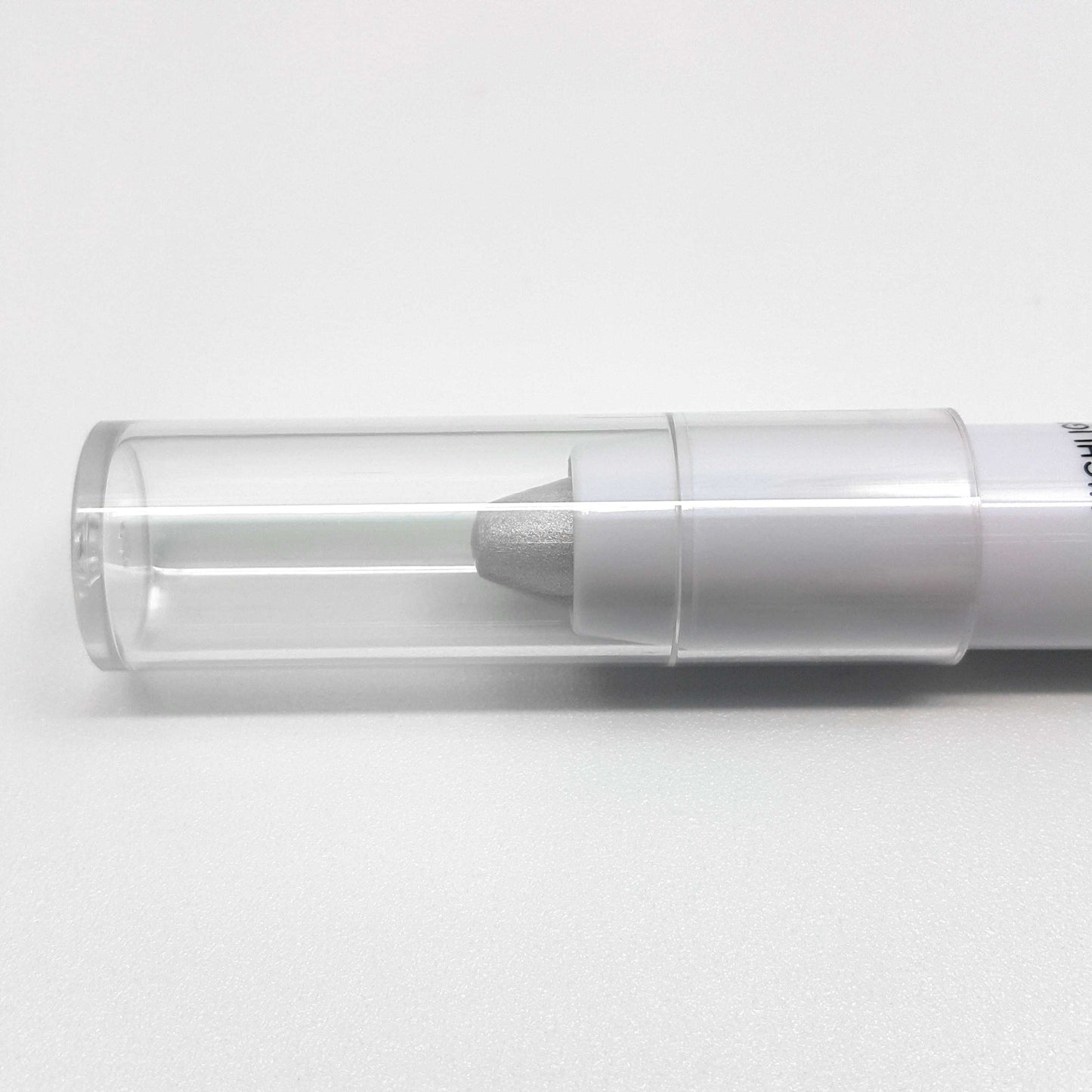 VNQ Highlight Eye Shadow Pen - White Pearl3