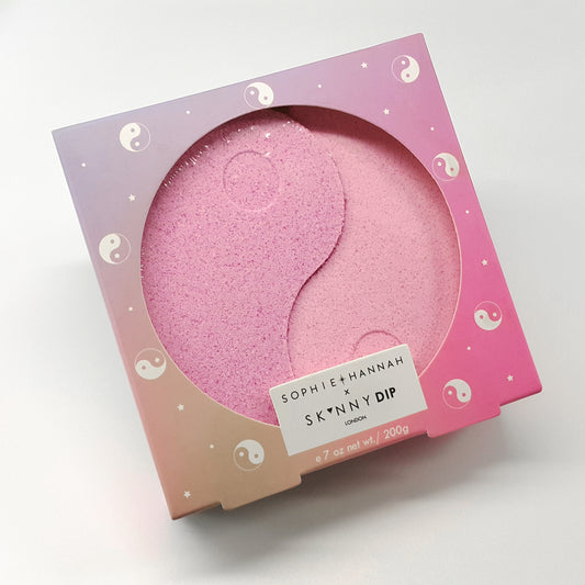 Skinnydip London Duo Yin Yang Bath Bombs