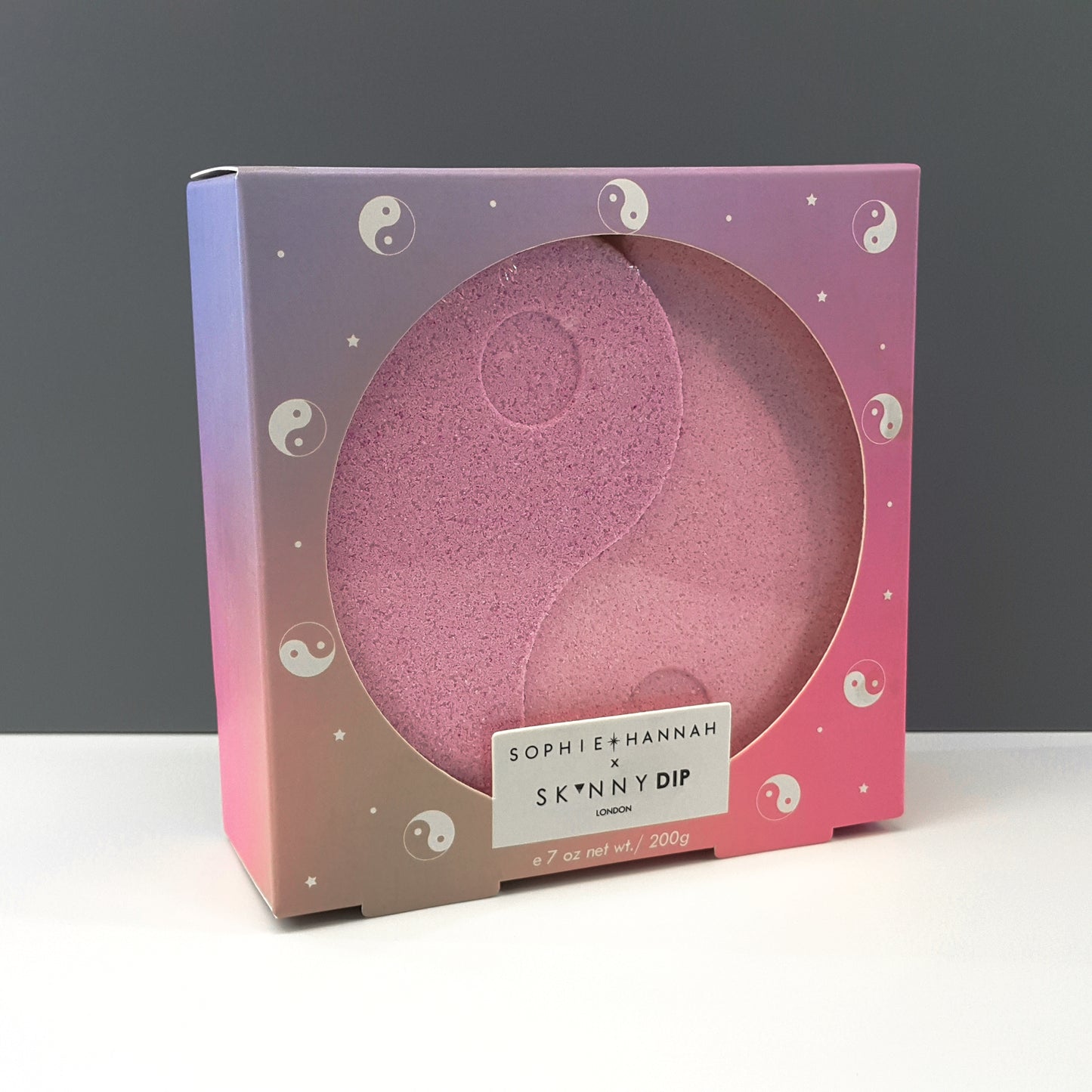 Skinnydip London Duo Yin Yang Bath Bombs